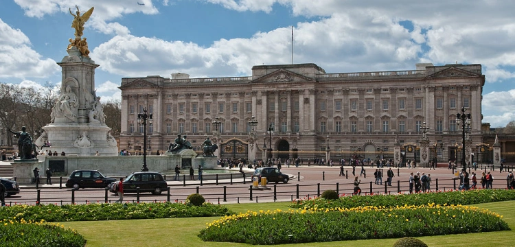 Prezerwatywa ochroni brytyjskie dzieci