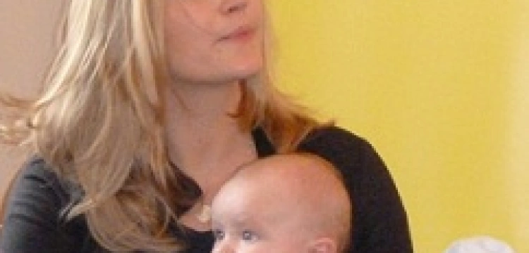 Macierzyństwo rozwija, aborcja niszczy. Zobacz zdjęcia!