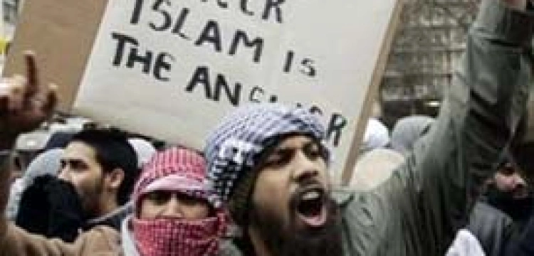 Muzułmanie w Londynie wprowadzają ummę