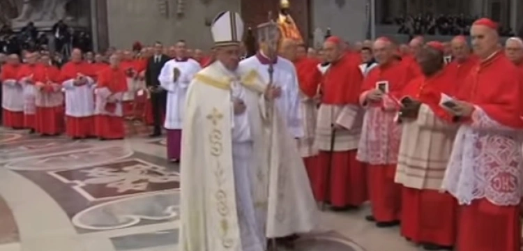 W Watykanie trwa konsystorz. Tematy: reforma Kurii, kierowanie Kościołem