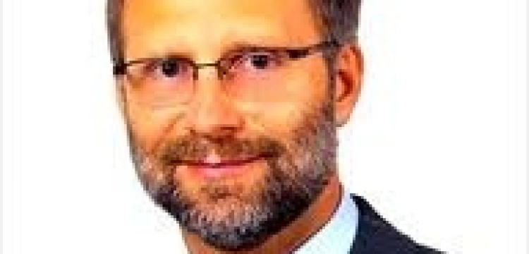 Poseł PiS ujawnia: W Prawie i Sprawiedliwości działała osoba transseksualna