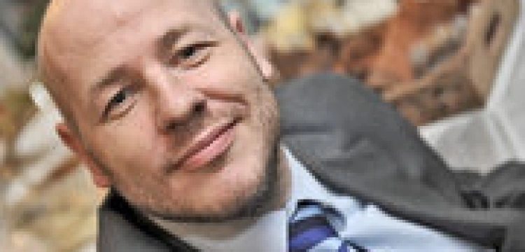 Senator PO: Benedykt XVI abdykował już w 2009 r.