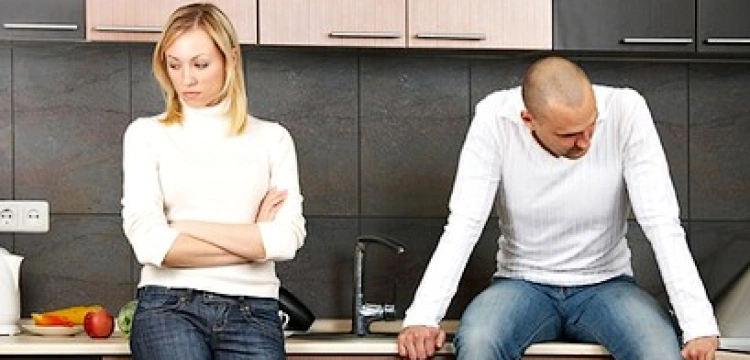 Nie dogadujesz się z małżonkiem? Zagraj z nim w karty! 