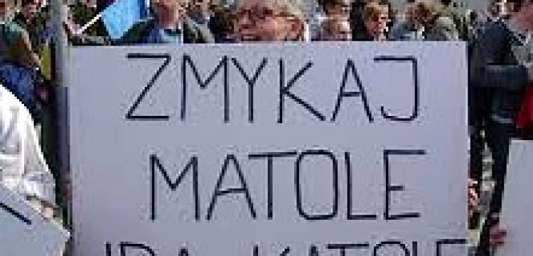 Parlamentarny Zespół ds. Przeciwdziałania Ateizacji Polski sprzeciwia się dyskryminacji TV Trwam! 