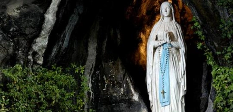 Matko Najświętsza słynąca w Lourdes wszystkimi łaskami...