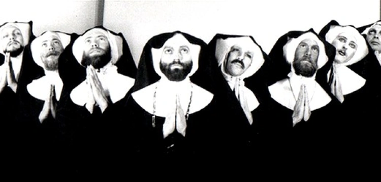 Perwersyjni aktywiści szydzą z katolików 