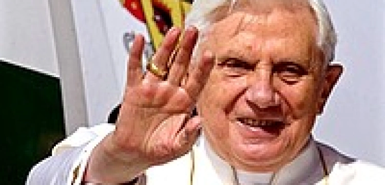 Ojciec Święty rozpoczął pielgrzymkę na Cypr 