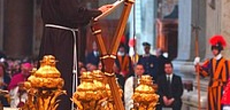 Watykan tłumaczy się z wielkopiątkowego kazania o. Cantalamessy