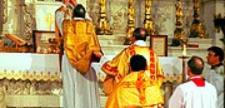 Lefebryści wzywają katolików tradycjonalistycznych do nie płacenia podatku kościelnego