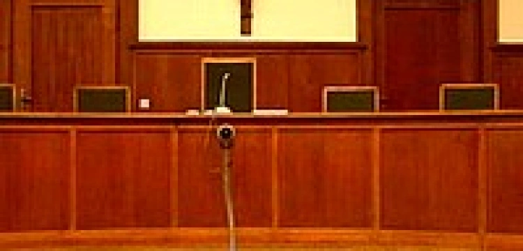 Lider niemieckich muzułmanów: Nie usuwać krzyży