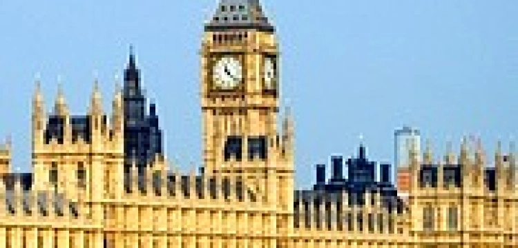 Brytyjska ustawa o następstwie tronu dyskryminuje katolików