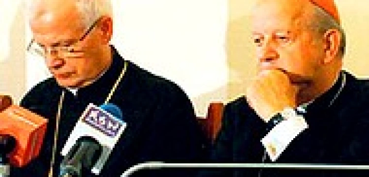 Abp Michalik i kard. Dziwisz krytykują wyrok Trybunału w Strasburgu