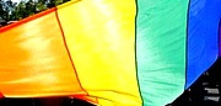 Homo-lobby naciska na MEN, żeby wycofać niewygodny dla niego podręcznik