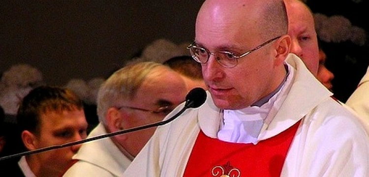 Ks. Machinek: Nie wszystko, co technicznie możliwe, powinno być realizowane