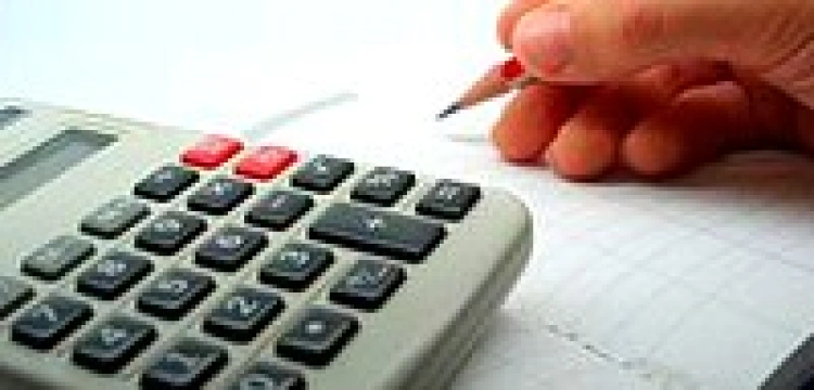 Hiszpanie coraz hojniej wspierają działalność Kościoła