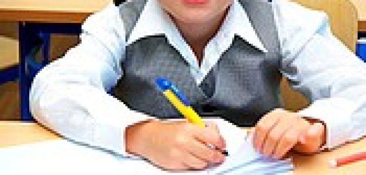 Jeszcze się nie zaczął rok szkolny, a łódzka podstawówka już oburzyła „Wyborczą”