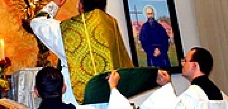 Ks. Schmidberger: Bractwo nigdy nie pracowało dla siebie