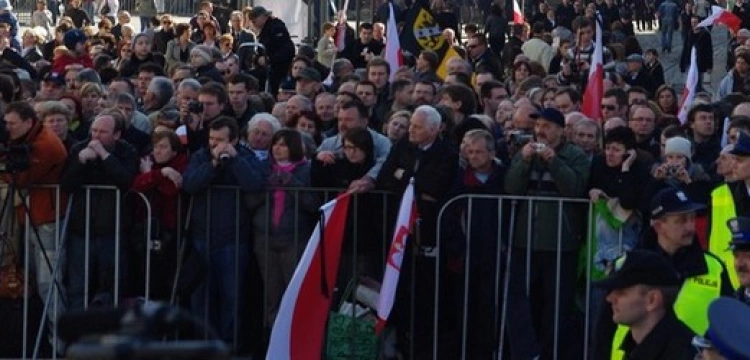 Koseła: Nie rozpuszczajmy cementu, który nas spaja