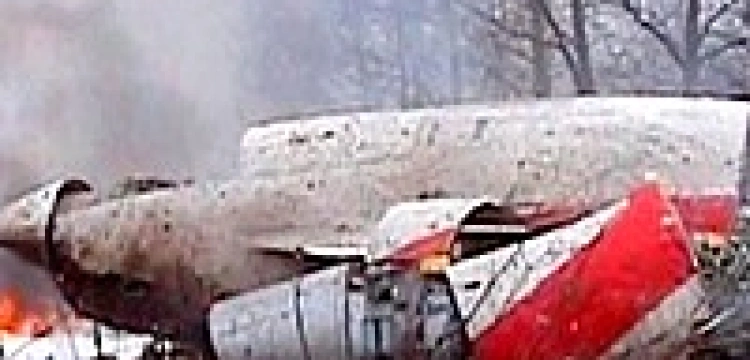 Macierewicz za oceanem stara się o międzynarodowe śledztwo