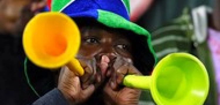 Wuwuzele karą za kolonializm