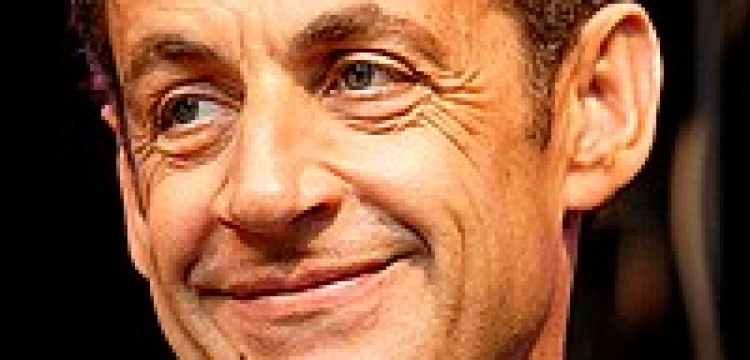 Sarkozy popiera zakaz noszenia burek we Francji