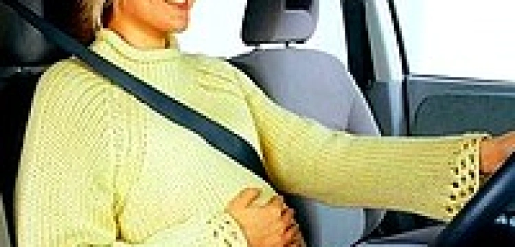 Kobieta w ciąży będzie bezpieczniejsza za kółkiem?  