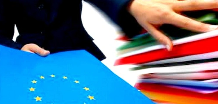 Wyznania Europaty. Nieodparte uroki władzy