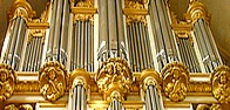 Artyści krytykują współczesną architekturę sakralną i kościelną muzykę 