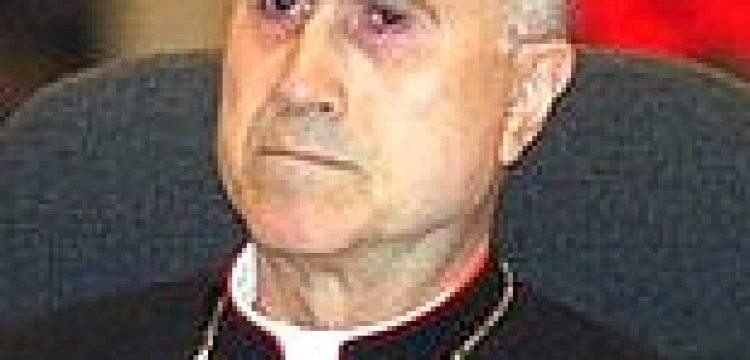 Kard. Bertone o skandalach pedofilskich w irlandzkim Kościele: to były szczególnie odrażające czyny