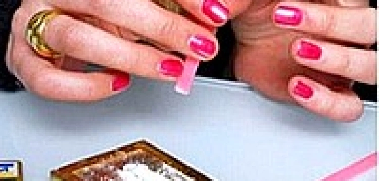 Paryż zastanawia się nad stworzeniem miejsc do narkotyzowania się