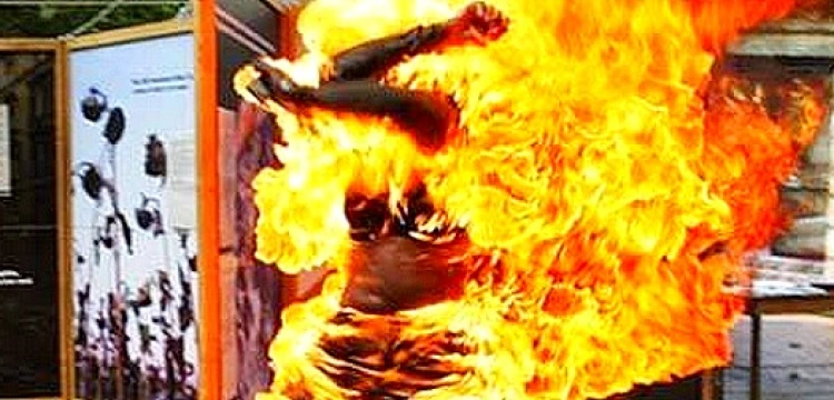 Samospalenie - krzyk rozpaczy afgańskich kobiet