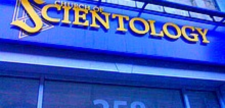 Scjentolodzy oskarżeni o tortury, wyłudzenia i zmuszanie do aborcji