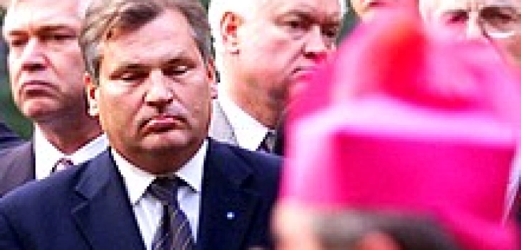 Miller: To abp Głódź upił Kwaśniewskiego przed Charkowem. Abp Głódź: To bzdura!