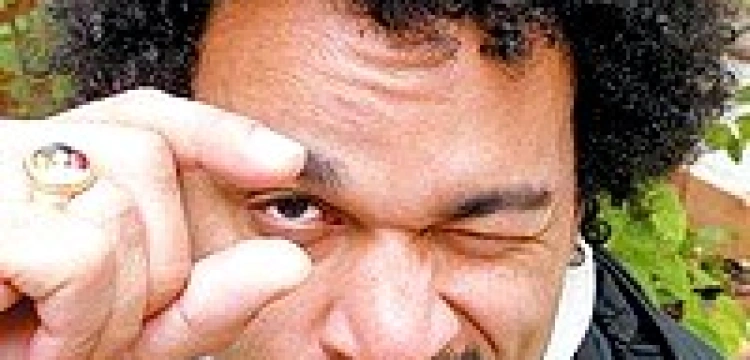 Antysyjoniści w Parlamencie Europejskim? Komik testuje granice wolności słowa