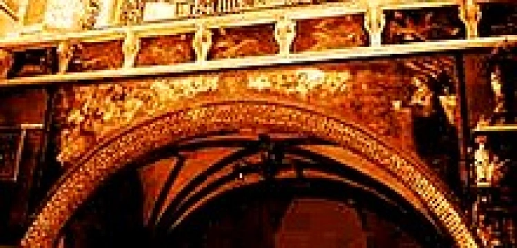 Seks w kościele zgubił stróża prawa