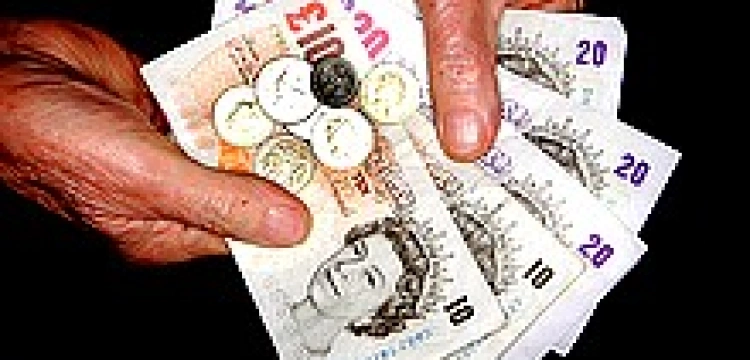 Dziadkowie płacą za wnuczki z in vitro