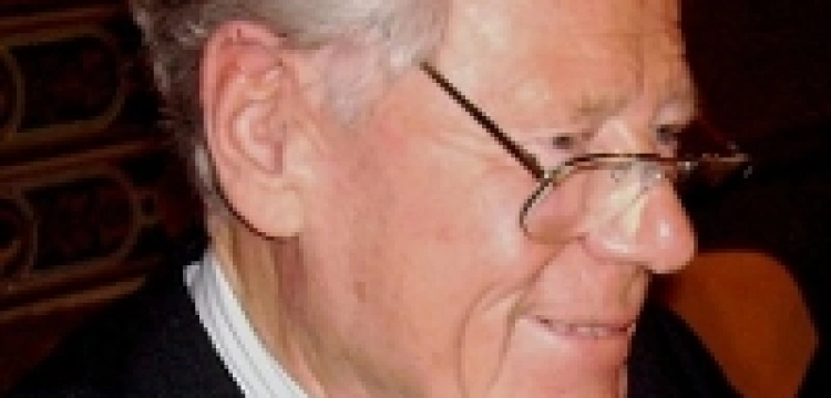 Beatyfikacja „inscenizacją”, papież „nietolerancyjny”