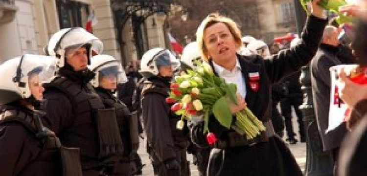 8:41 pod Pałacem Prezydenckim. Tego nie zobaczysz w TVN