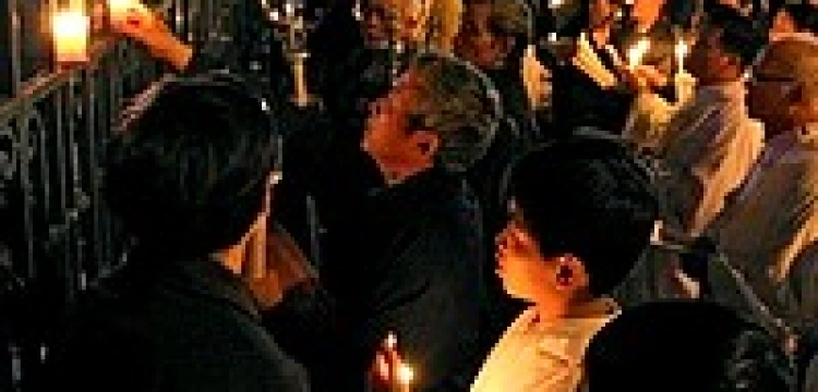 Tysiące Wietnamczyków protestuje przeciwko aresztowaniu trzech katolików