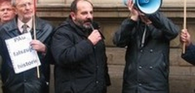 Stop gloryfikacji arcybiskupa Szeptyckiego 