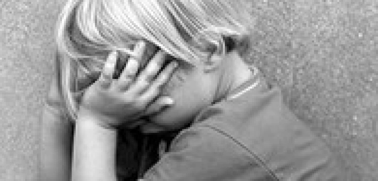 Biskup wcześniej milczał. Teraz pomaga w procesie księdza-pedofila