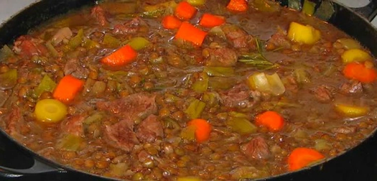 Budżetowa zupa na winie