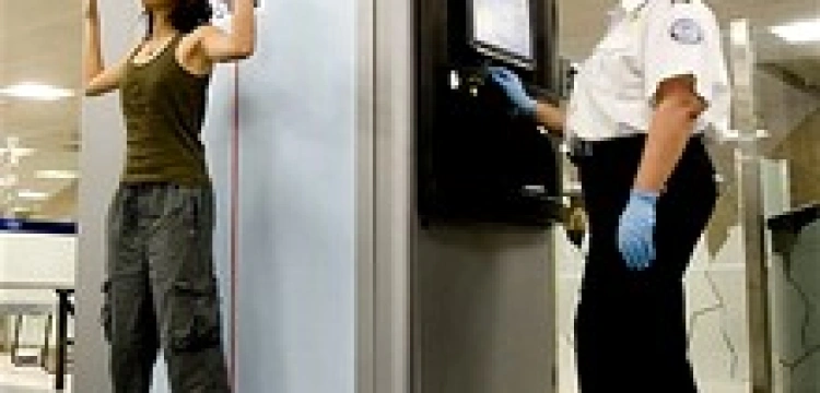 Muzułmanie okładają fatwą skanery na lotniskach