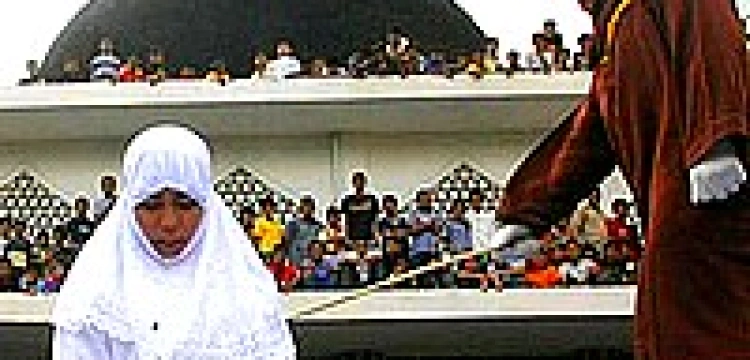 Jak się karze "niegrzeczne" dziewczynki