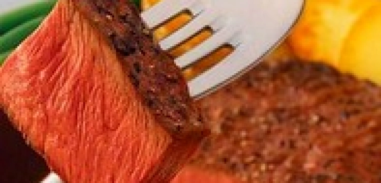 PETA porówna kotlet do ofiar Pol Pota?