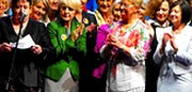 Wbrew twierdzeniom feministek abp Nycz nie popiera parytetów