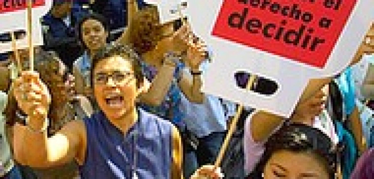 Aborcjoniści starają się wykorzystać kolejny dramat młodocianej matki