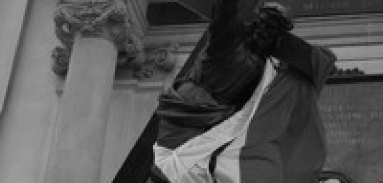 Polacy idą żegnać parę prezydencką