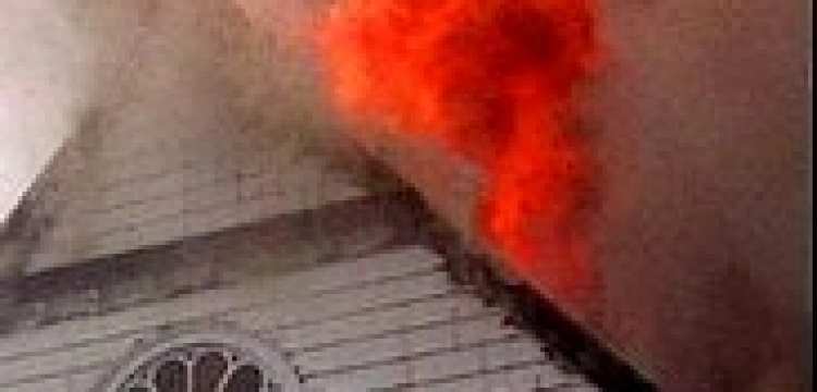 Muzułmanie podpalili kościół koptyjski w Egipcie