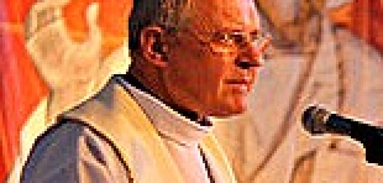 Bp Dajczak nie popiera protestów przeciwko koncertowi Madonny